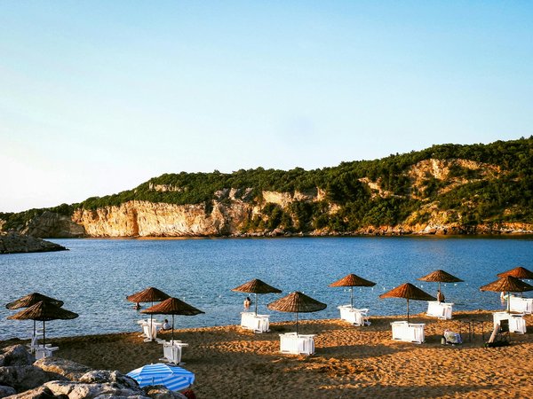 How can UK school programs encourage healthy lifestyles for children?